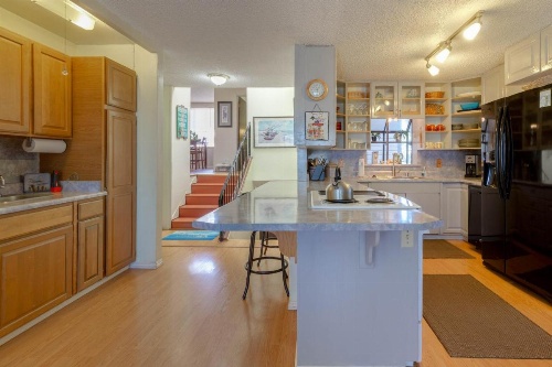 Seaside Family Retreat image 22